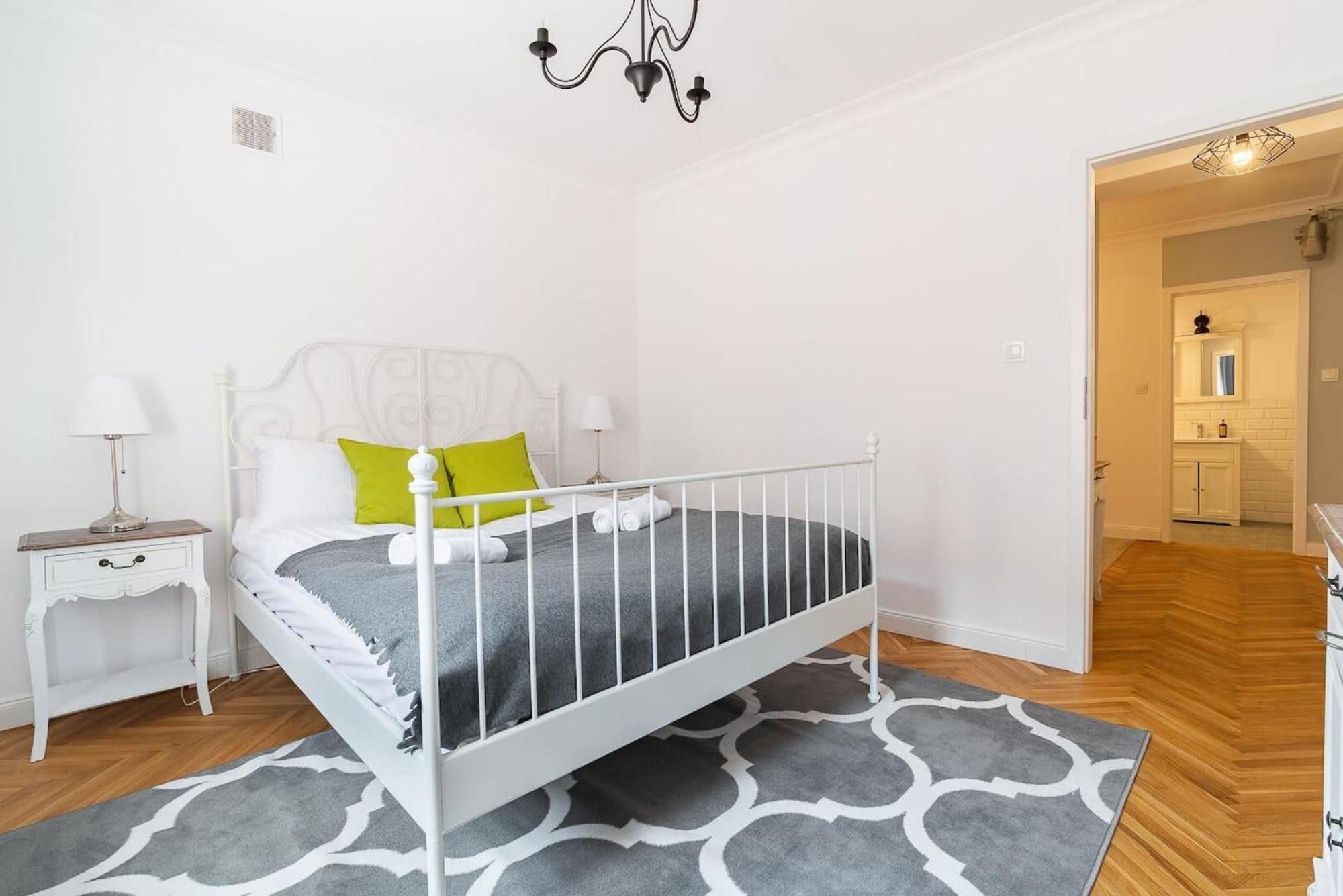Senatorska 7 By Noclegi Renters Varsó Kültér fotó