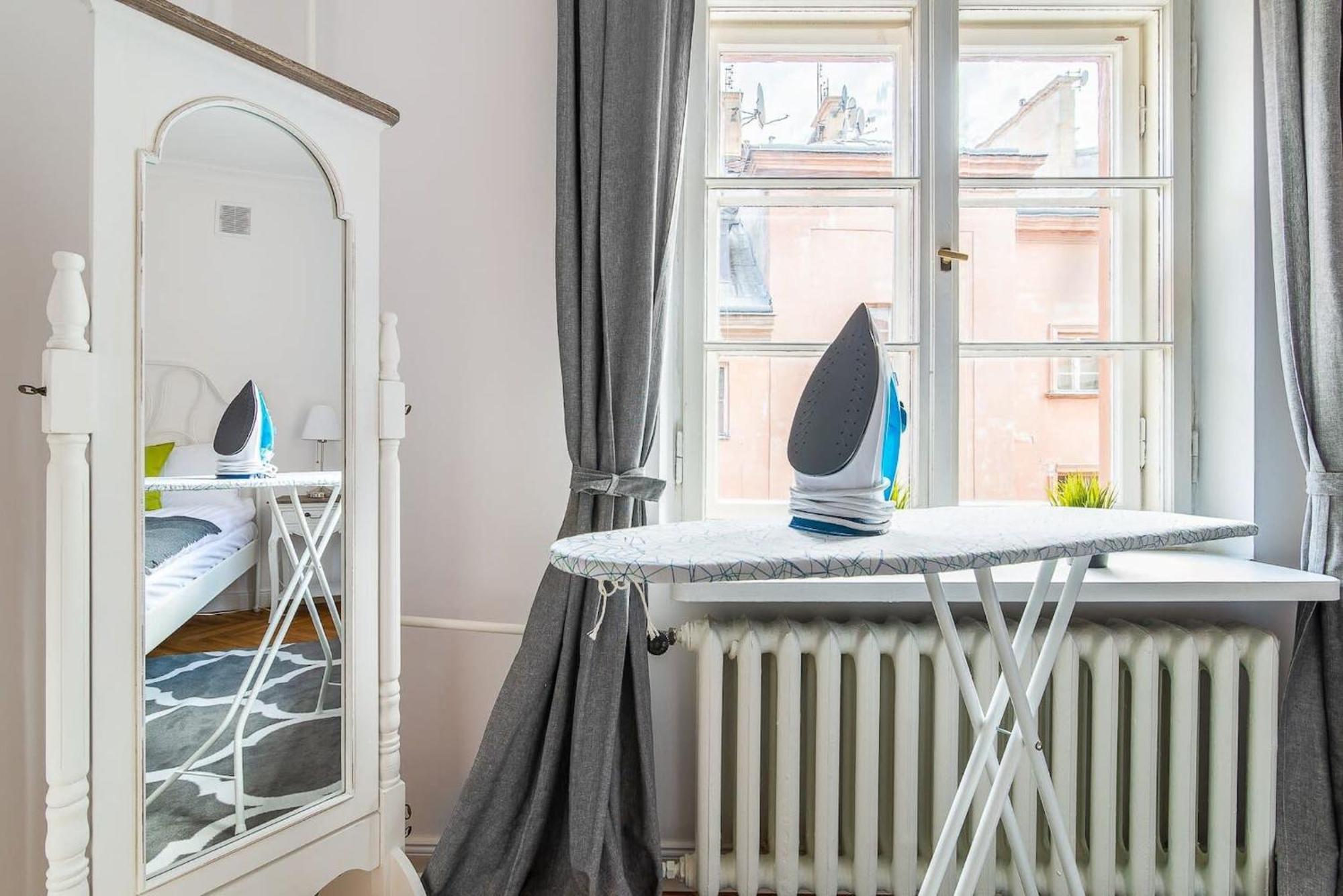 Senatorska 7 By Noclegi Renters Varsó Kültér fotó