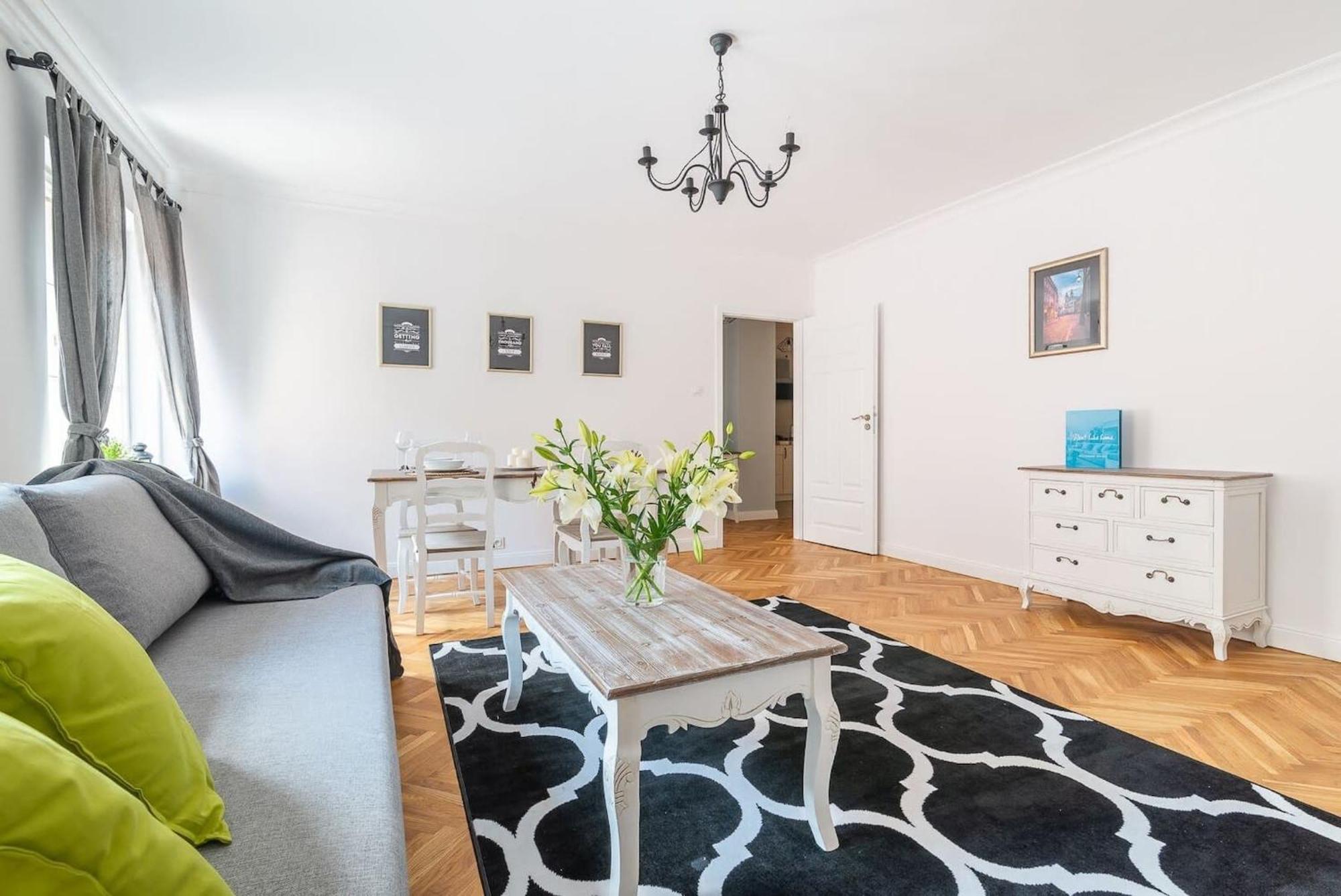 Senatorska 7 By Noclegi Renters Varsó Kültér fotó